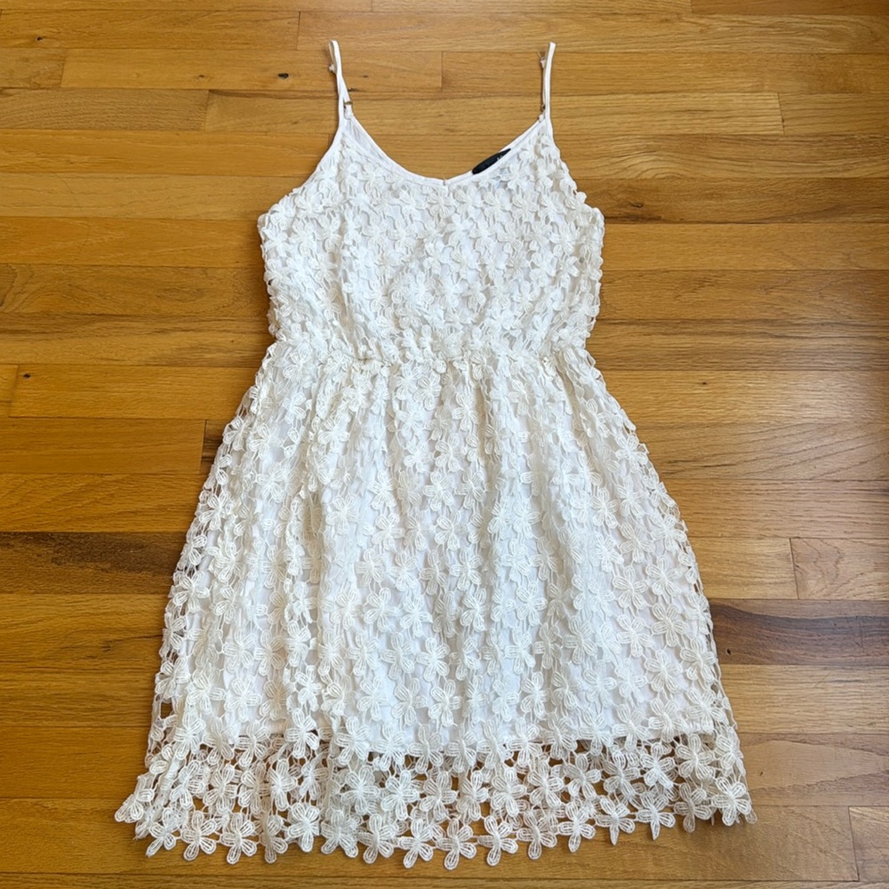 Aqua by Bloomingdale’s White Sundress Size Small